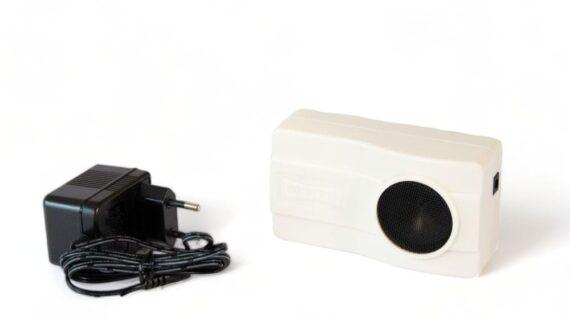 Maison Aurouze Repousseur à ultrasons pile et secteur chargeur