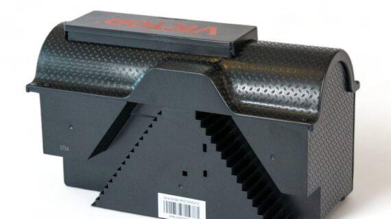 Piège électrique à souris Victor vue de derrière