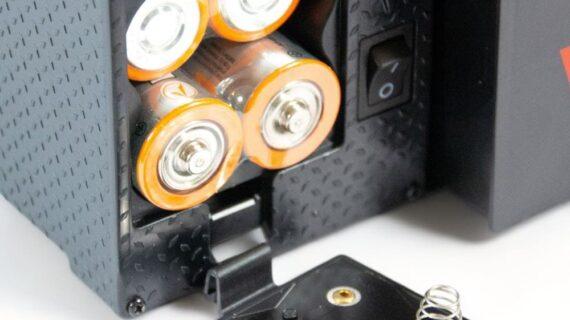 Emplacement piles du piège électrique à souris Victor