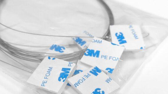 Cable d'accroche 60cm zoom adhésif