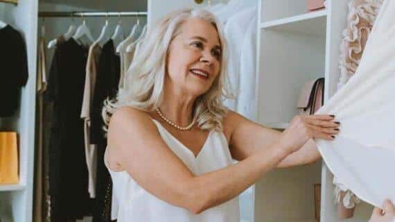 Textile ancien protection mites de vêtements